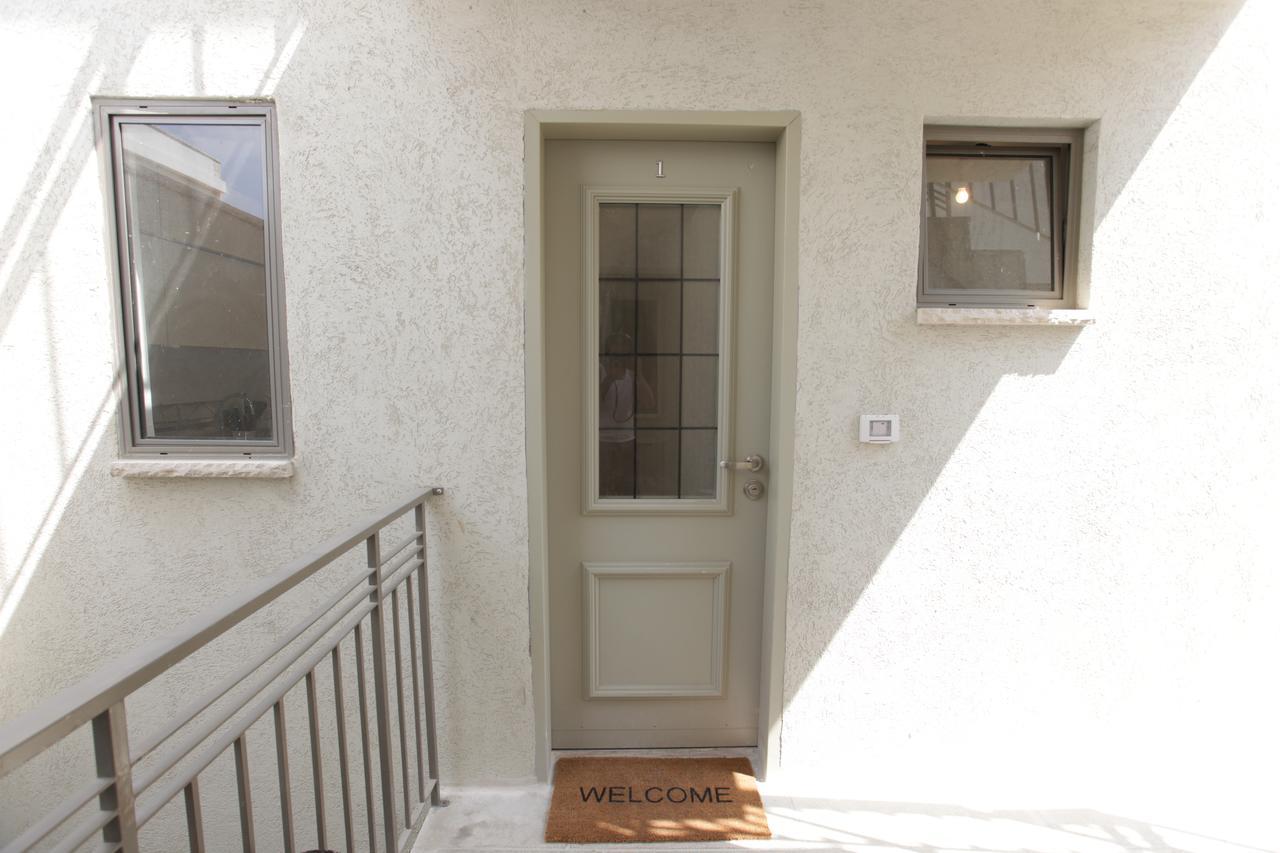 Modern Home In The Heart Of Nachlaot Jerusalem Ngoại thất bức ảnh
