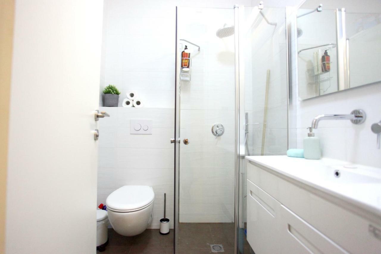 Modern Home In The Heart Of Nachlaot Jerusalem Ngoại thất bức ảnh