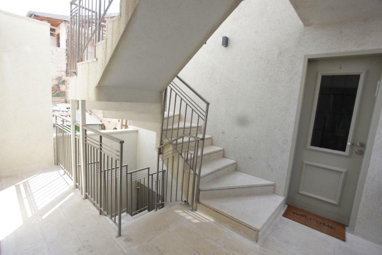 Modern Home In The Heart Of Nachlaot Jerusalem Ngoại thất bức ảnh